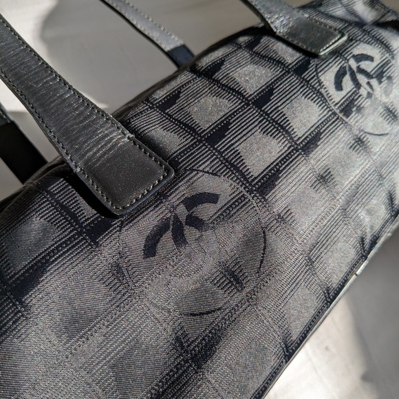 Auth. Chanel Travel Line Black Bowling Bag/Shoulder Bag - Picture 2 of 11